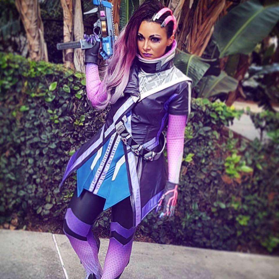 Un magnifique cosplay de Sombra par Soni Aralynn